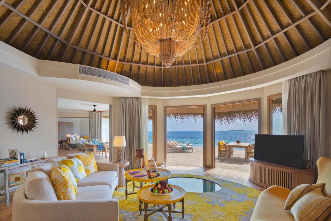 The Nautilus Maldives Hotel Kamadhoo Buitenkant foto
