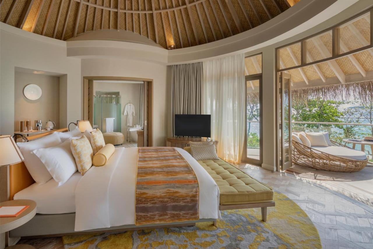 The Nautilus Maldives Hotel Kamadhoo Buitenkant foto