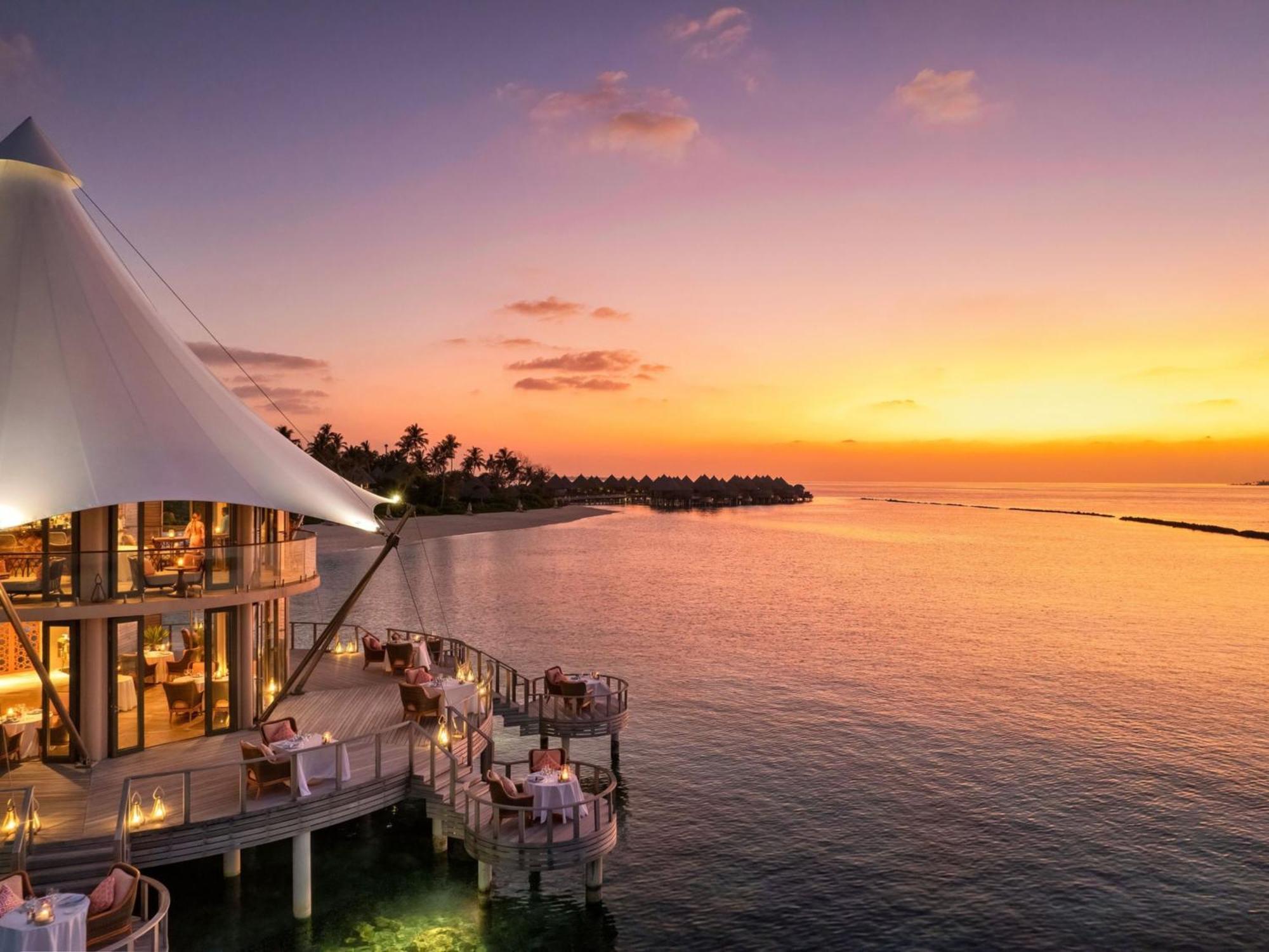 The Nautilus Maldives Hotel Kamadhoo Buitenkant foto
